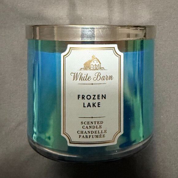 Bath & Body Works Frozen Lake Candle - Picture 1 of 2